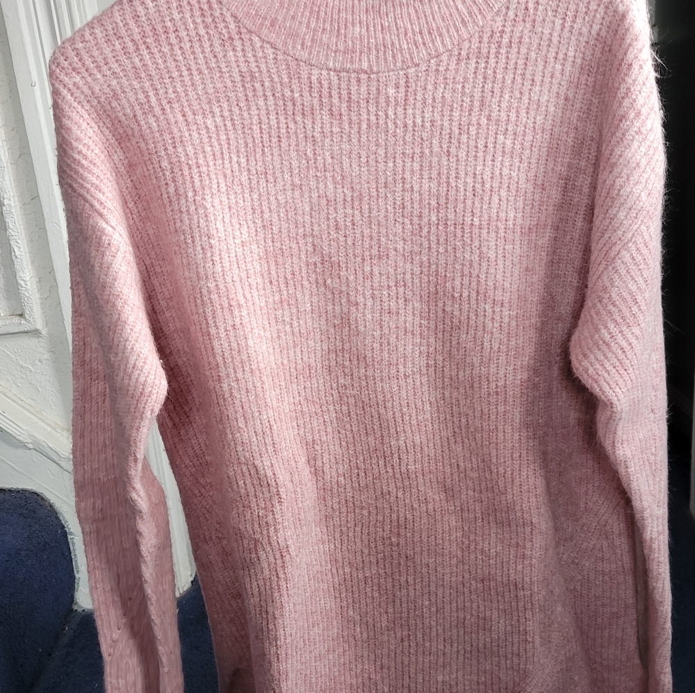 Old Navy Sweater